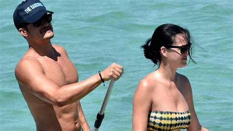 Orlando Bloom Goes Fully Nude During Pda Filled Beach Day With Katy Perry See The Pics