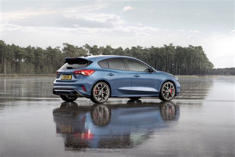 Ford Focus St Mit Mehr Power And Performance Newcarzde
