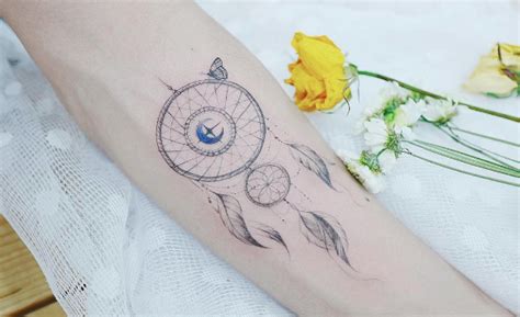 There are few surviving illustrations of north american native tattoo designs. 50 Gorgeous Dreamcatcher Tattoos Done Right - TattooBlend
