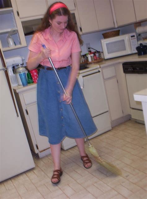 Mrs Happy Housewife Housework In Dresses A Photobiography Part
