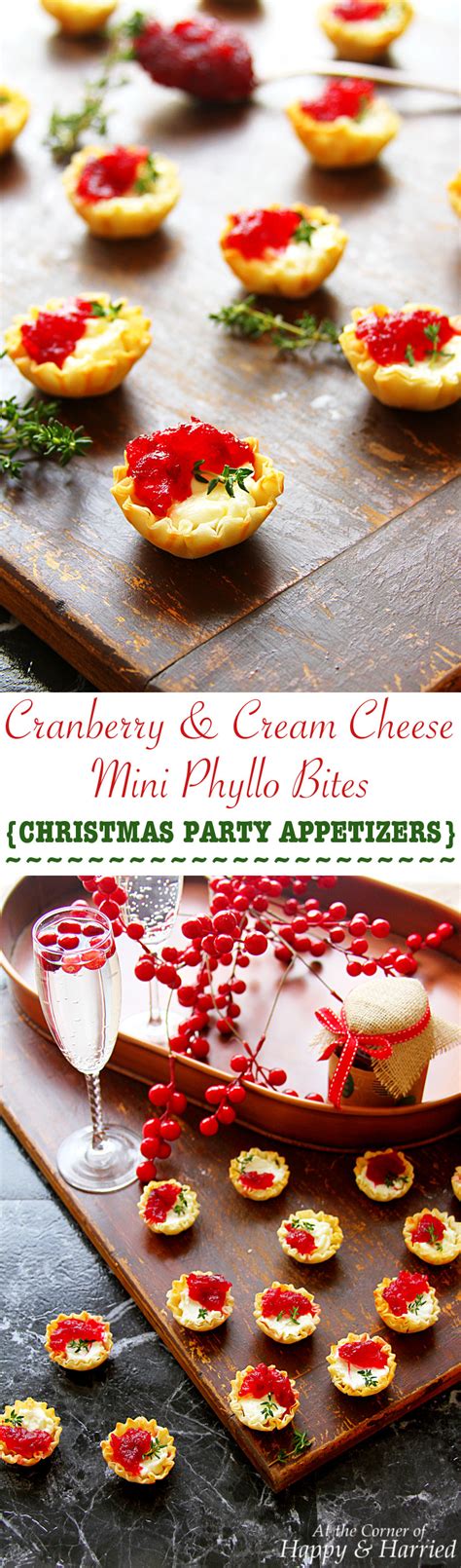 Only 5 minutes to make this beautiful appetizer! Cranberry & Cream Cheese Mini Phyllo Bites {Christmas Party Appetizers}