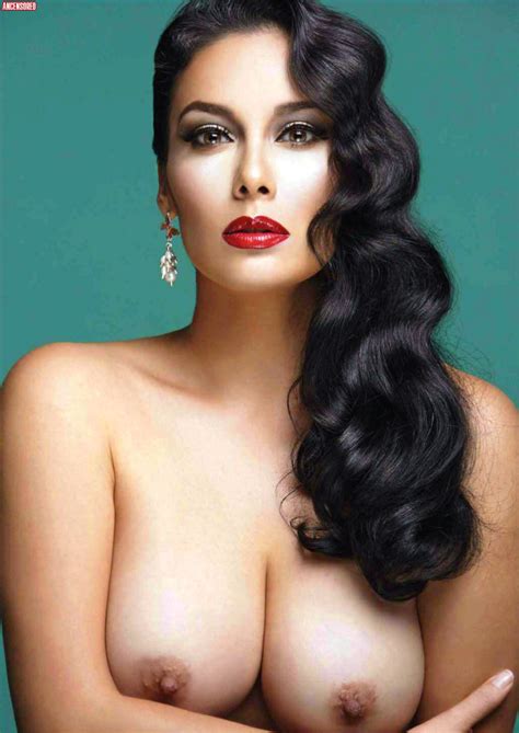 Playboy Magazine México nude pics page