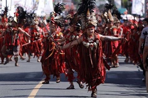 Mengenal Tari Kabasaran Khas Minahasa Sulawesi Utara