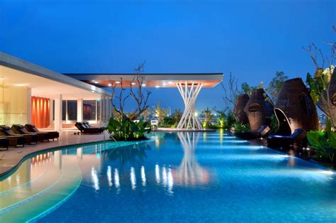 world s top ten hotel rooftop pools luxury swimming pools swimming pool designs swimming