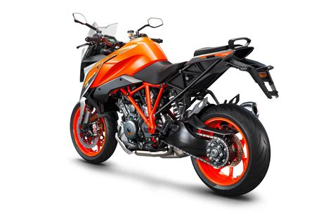 If you would like to get a quote on a new 2015 ktm super duke 1290 r abs use our build your own tool, or compare this bike to other sport motorcycles.to view more specifications, visit our detailed specifications. KTM Super Duke 1290 GT specs - 2018, 2019, 2020 ...