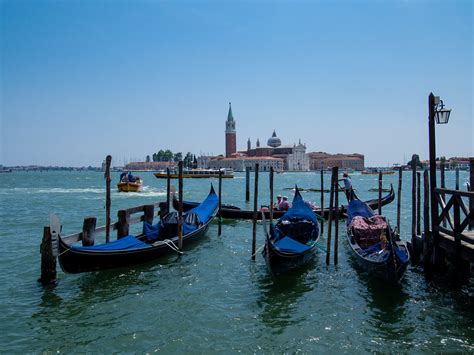 Gondolas San Giorgio Maggiore Venice Italy Gondolas And A Flickr