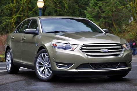 2014 Ford Taurus Pictures 203 Photos Edmunds