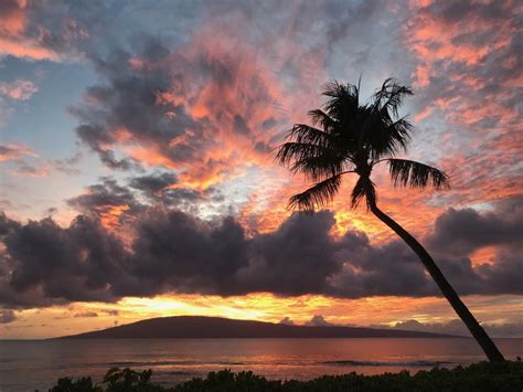 Sunset In Maui Hi November 2017 Sunset Pictures Sunset Scenery