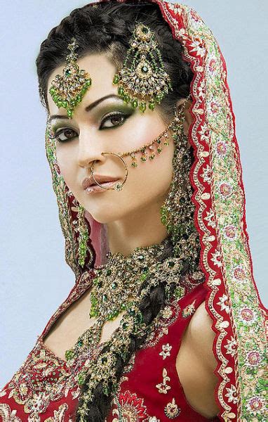 Beautiful Indian Brides 18 Pics