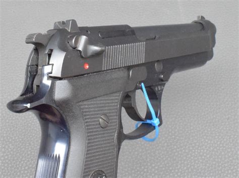 Pistole Vektor Z88 Kaliber 9mm Para Brüniert Sehr Gut Egun