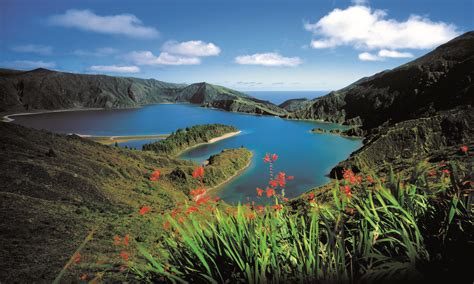 Discover the azores, the best tours and activities in the azores, best hotels in the azores, a selection of images of one of the best destination in europe. The Azores - Portugal's hidden Atlantic gems