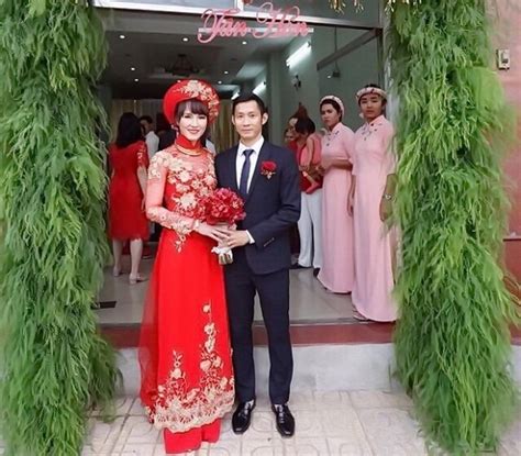 Trong kỳ thi tốt nghiệp thpt 2021 đợt 1, nam sinh nguyễn ngọc huy, trường thpt lương thế vinh, đồng nai đã giành số. Toàn cảnh đám cưới của tay vợ Nguyễn Tiến Minh và Vũ Thị Trang