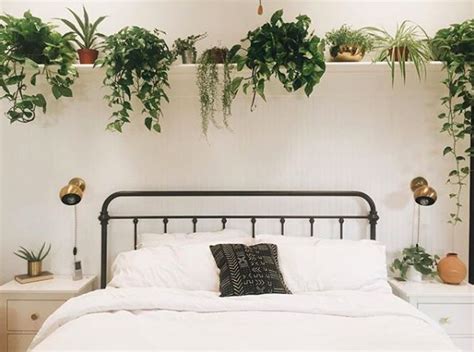 14 Decorating Ideas For The Wall Above Your Bed Bedroom Wall Decor
