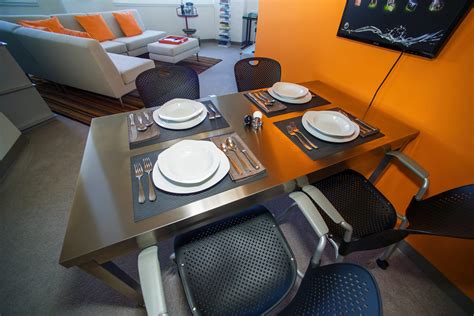 Search by pricing & amenities. 2 Bedroom Apartments for Rent Harford, CT | Luxury ...