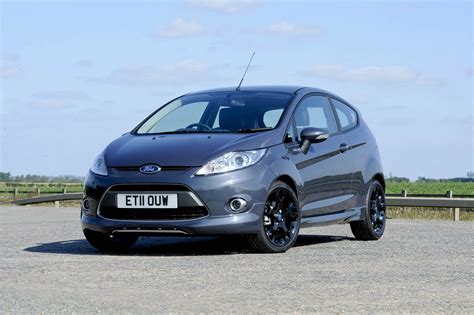 Ford Fiesta Metal Picture Of