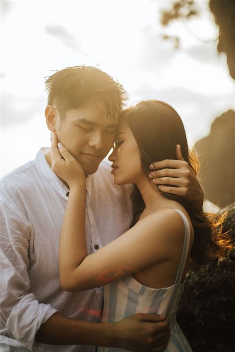 Utterly Cute Prewedding Sessions of Singaporean Couple in Bali sunset ...