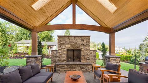 Make Your Patio Perfect With The Right Roof Interior