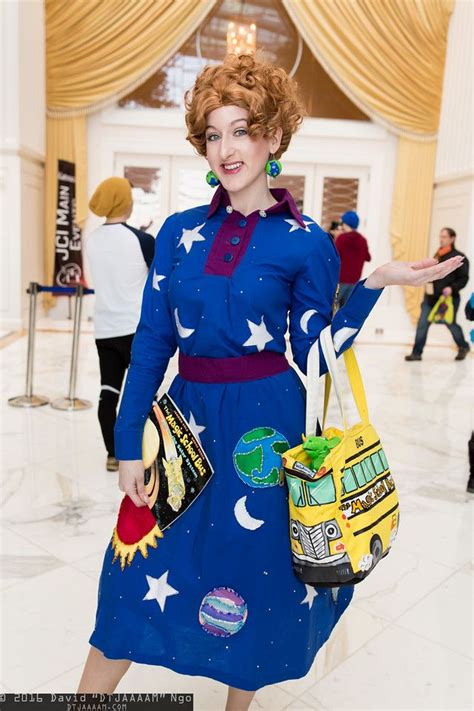 Ms Frizzle And Liz More Teacher Halloween Costumes Teachers Halloween Halloween Cosplay
