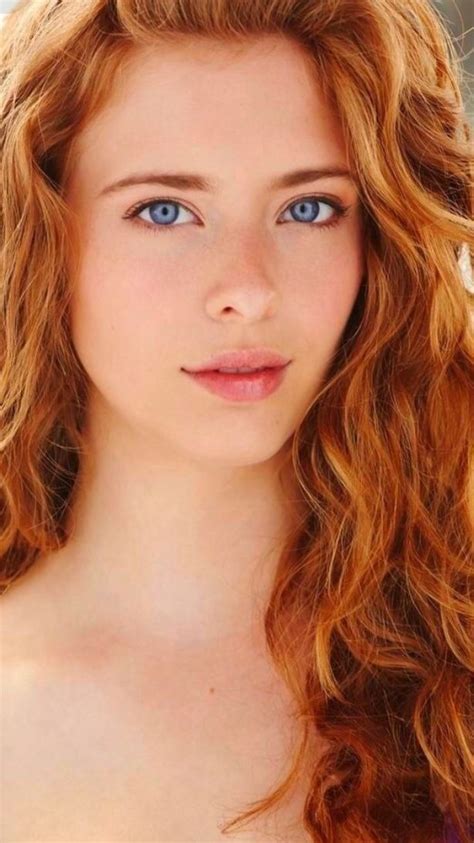 Stunning Redhead Beautiful Red Hair Gorgeous Redhead Beautiful Eyes Beautiful Women Long