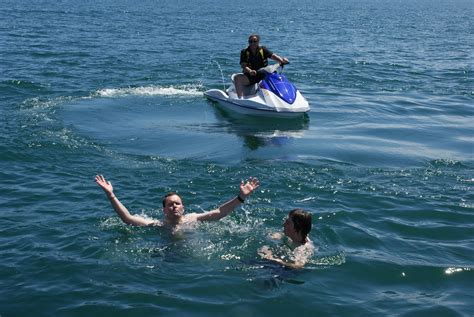 Swimming In Lake Mead Relief From The 110 Degree Heat Flickr