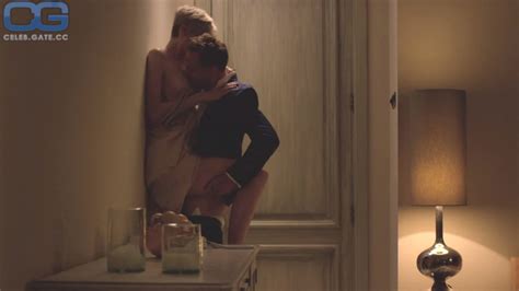 Elizabeth Debicki Nude Scene From The Night Manager 32895 Th