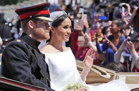 Das öffentliche interesse an prinz harrys und meghan markles bevorstehender eheschließung ist riesig, in vielen noch mehr einblick in die royale familie gewährt nat geo mit den dokumentationen diana: Megan Und Harry Hochzeit - Hochzeitsfotos Prinz Harry ...