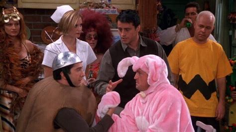 Every Friends Halloween And Thanksgiving Episode On Netflix In 2020 Whats On Netflix