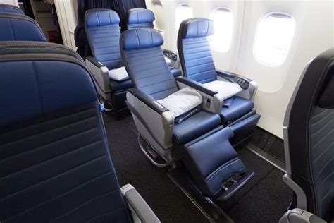 Where To Sit When Flying Uniteds 767 300er Economy