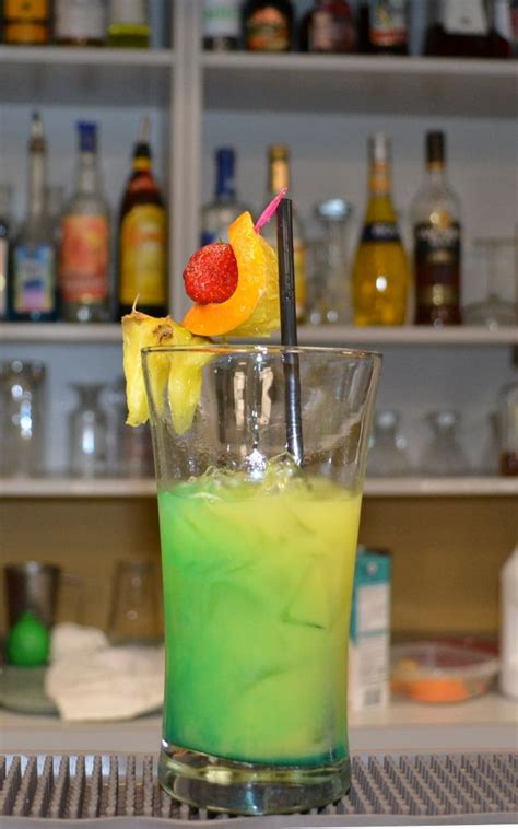 The malibu bay breeze is an excellent cocktail served at large parties and social events. Surf Malibu cocktail recipe with pictures | Cocktails with ...
