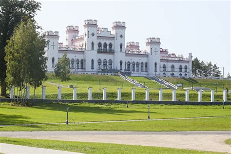 Palace Of The Puslovskys In Kossovo — Belarus Travel