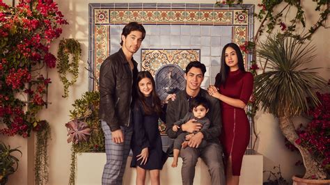 Party Of Five Where To Watch And Stream Online Reelgood