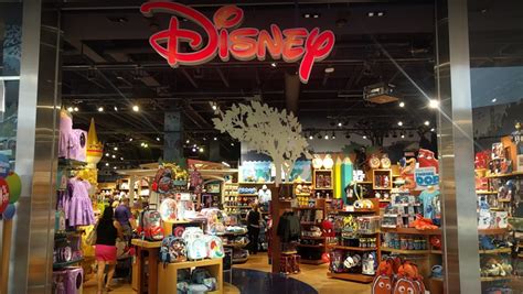 The Disney Store At Oak Park Mall To Close By March 24