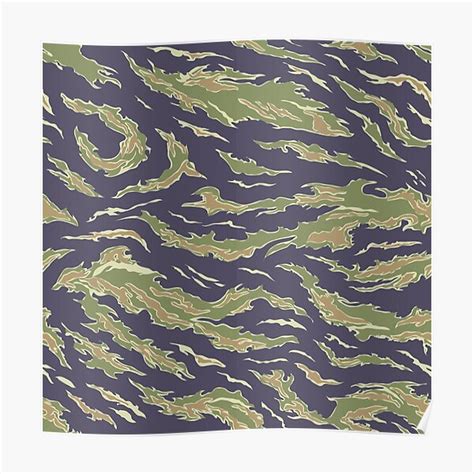 Green Camouflage Seamless Pattern Jungle Army Print Military Hunt Wrap