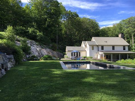 Airbnb Beautiful Hudson Valley Farmhouse With Pool Philipstown