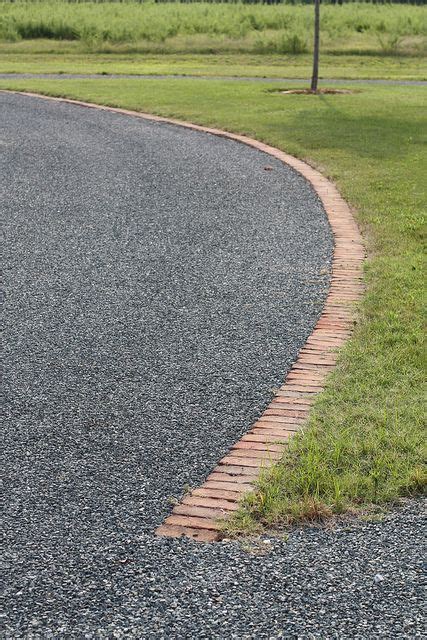 Driveway Edging Ideas For Gravel Earth Base