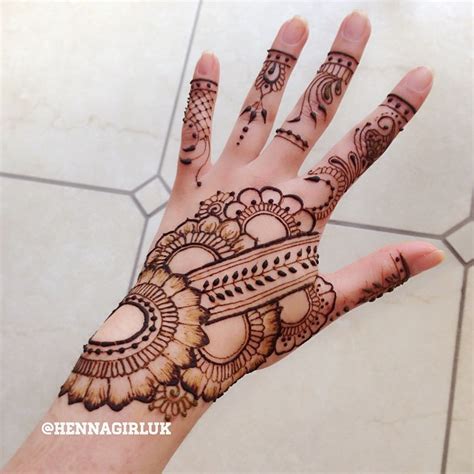 New Simple Mehndi Henna Designs For Hands Buzzpk