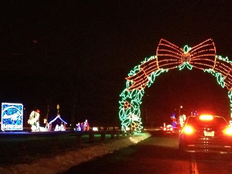 The Best Drive Thru Christmas Lights Displays In Connecticut