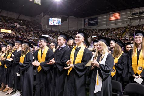 Uwms Class Of 2019 Shows Its Pride At Commencement Uwm Report