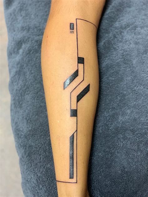 Pin By Dima On Iron Gates Cyberpunk Tattoo Hand Tattoos Pictures