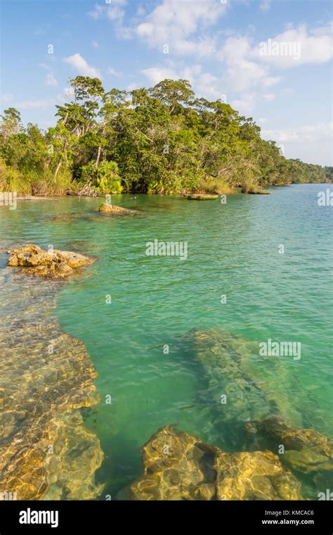 Lake Lachuá Chisec Guatemala Stock Photo Alamy