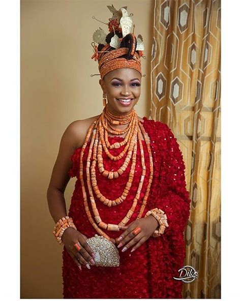 Well Adorned Benin Bride Captured By Dikophotography Traditional Wedding Attire African
