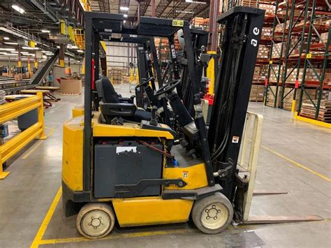 Yale 4000 Lb Capacity Sit Down Electric Forklift Model Erc040 Sn