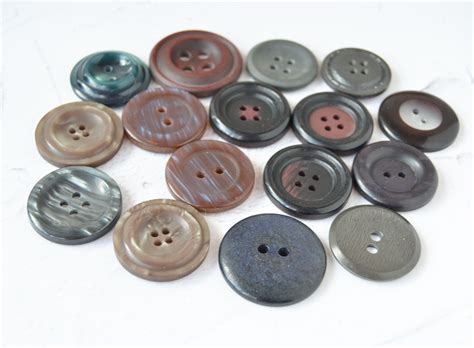 16 Vintage Large Flat Buttons 1 Inch Assorted Dark Colours Etsy