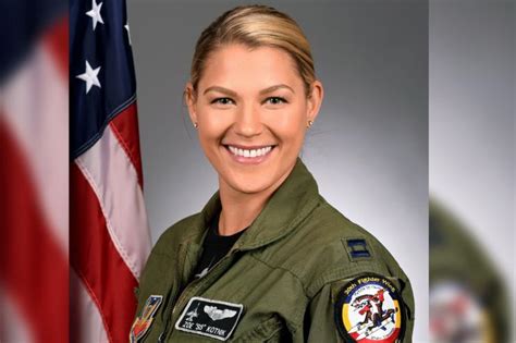 The First Female Viper Pilot Relieved Of Duty After Two Weeks