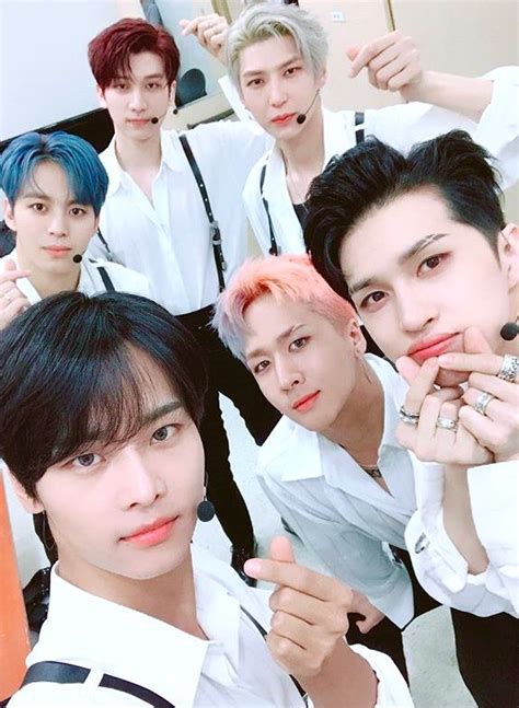 Jung taek woon stage name: Vixx💙 | Vixx, Kpop guys, Ravi vixx