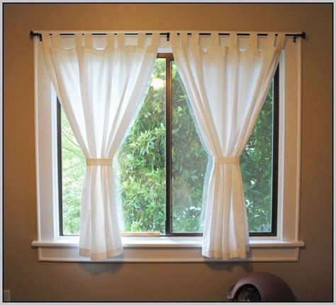 Long curtain for a small window is not a wrong choice. Short Curtains For Windows Ideas | Small window curtains ...