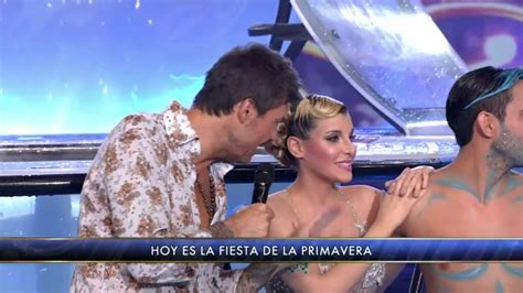 Showmatch 2012 Charlotte Caniggia Le Ganó Al Aquadance Youtube