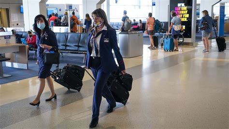 American Airlines Closing San Francisco Flight Attendant Base