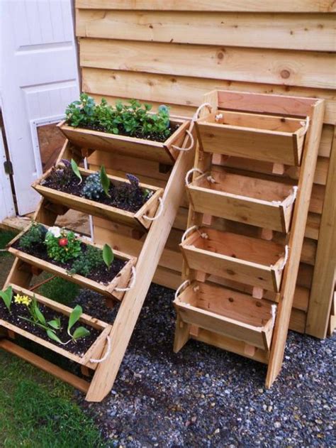 If you would rather have a shorter planter, simply make one particular hexagon instead. Vertical Wooden Box Planter | The Owner-Builder Network