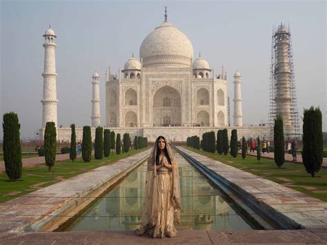 The Dos And Donts Of Visiting Taj Mahal Third Eye Traveller • Solo